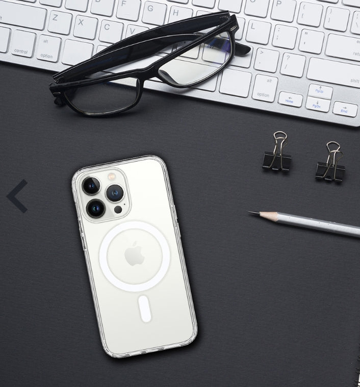 iPhone 15 Pro Max MagSafe , Läpinäkyvä