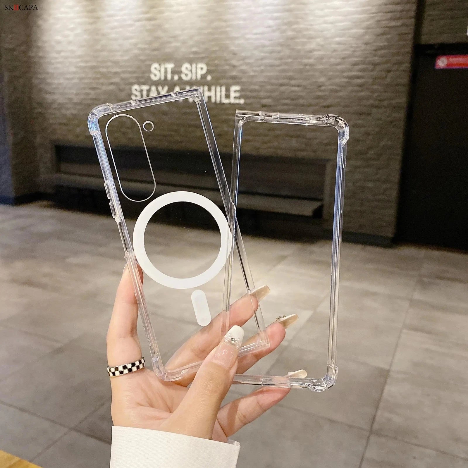 Samsung Galaxy Z Fold 5 kirkas suojakuori MagSafella